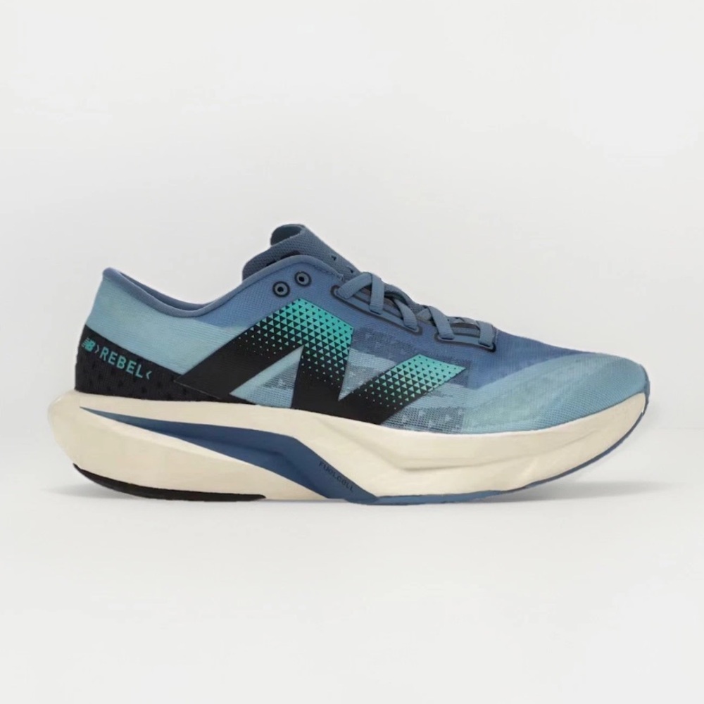 New Balance Men's Blue Teal Gradient Running Shoes